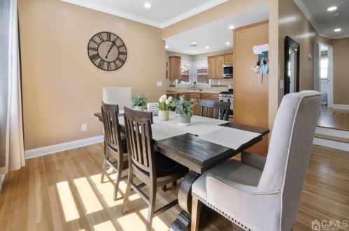 125 Maryknoll Rd, Metuchen, NJ 08840-2849