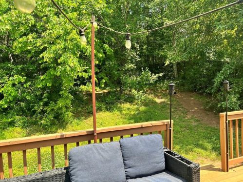 6664 Saganaw Dr, Rex GA 30273-2227 exterior