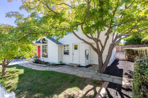 17272 Nagpal Ct, Los Gatos, CA 95030-2231