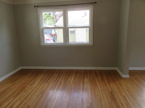 1377 Ames Ave, Saint Paul MN  55106-3518 exterior