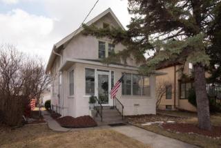 703 Oak St, Fargo, ND 58102-3827