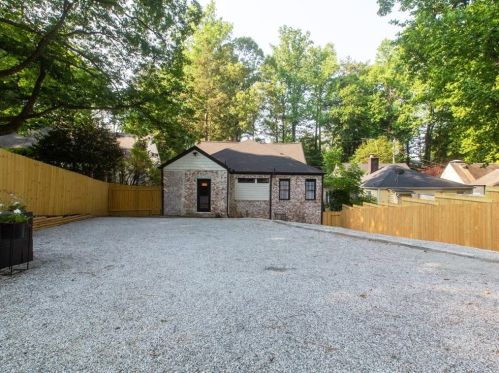 166 Lindbergh Dr, Atlanta GA  30305-3729 exterior