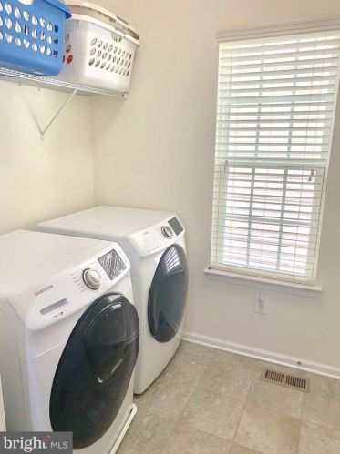 1865 Exton Dr, Fallston MD  exterior