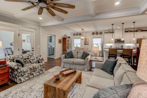 1201 Carriage Ridge Dr, Reynolds Plantation GA  30642-5494 exterior