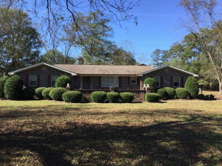 7047 Three Oaks Dr, Macon, GA 31216-7440