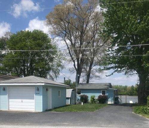 25220 Cottage Rd, Lorenzo, IL 60481-9318