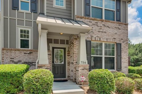 756 Village Field Ct, Suwanee, GA 30024-1970