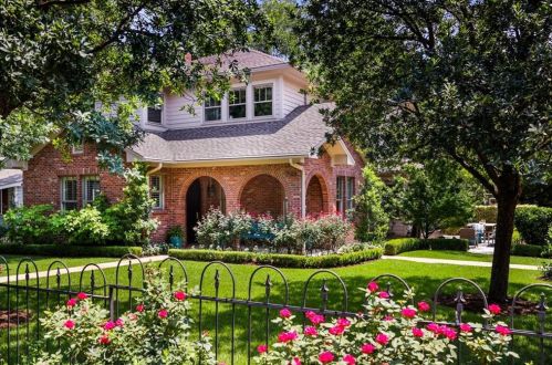 2109 Bowman Ave, Austin, TX 78703-2305