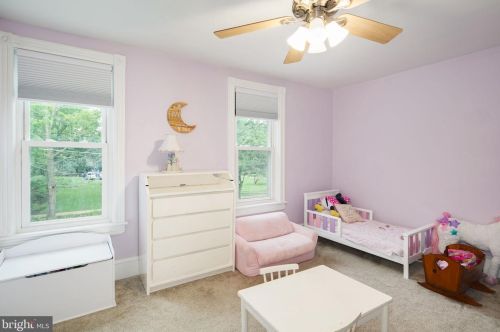 109 Center St, Tavistock NJ  08033-1803 exterior