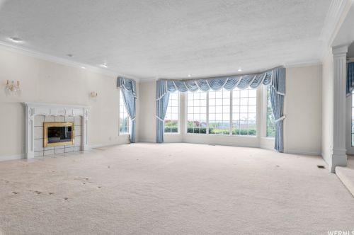 2515 Willow Hl Dr, Sandy UT 84093-1894 exterior