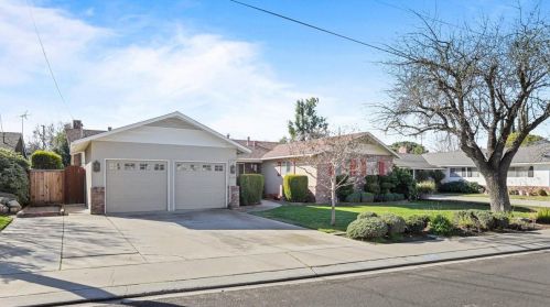 1520 Crestview Dr, Modesto, CA 95355-3765