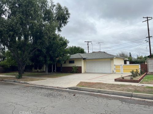 13322 Lakewood Blvd, Bellflower, CA 90706-2029