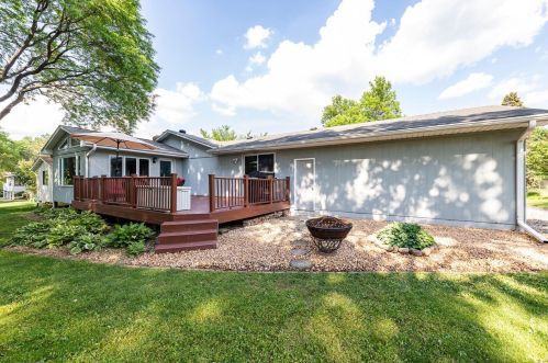 1738 18th Ave, Saint Paul MN  55112-5409 exterior