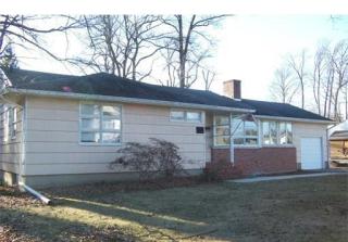 21 Princeton Ave, Colonia, NJ 07067-2811
