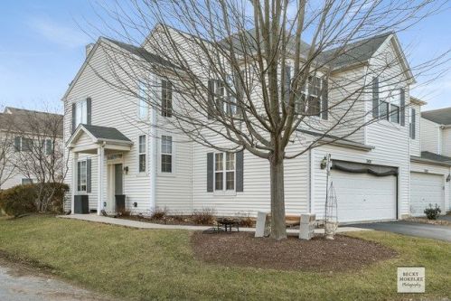2424 Rocky Hill Cir, Joliet, IL 60432-0815
