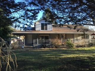 58670 Airport Rd, Vernonia, OR 97064-9640