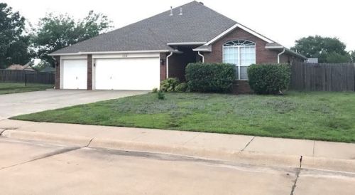 804 Tower Park Dr, Stillwater, OK 74075-1704