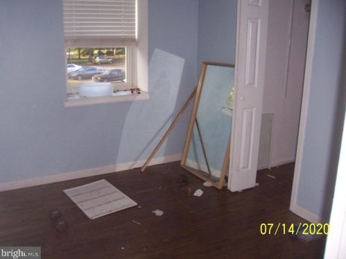 612 Silver Ct, Trenton NJ 08690-3519 exterior