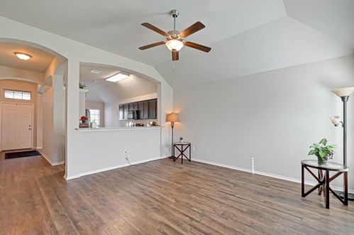 1042 Pleasant Bnd, Conroe TX  77301-1898 exterior