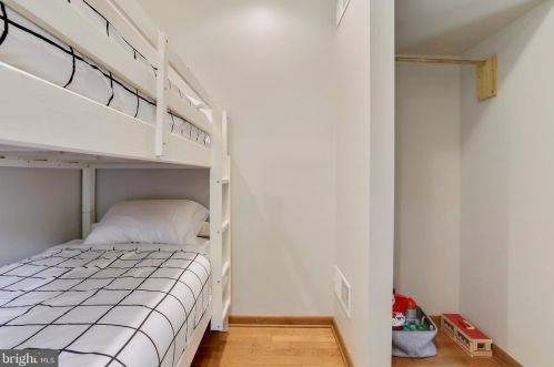 4 Pileated Woodpecker Ln, Hedgesville WV  25427-6232 exterior