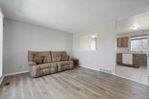 18952 Arizona Pl, Denver CO 80017-4522 exterior