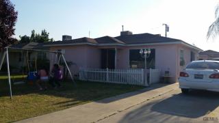 2327 Oleander St, Delano, CA 93215-1119