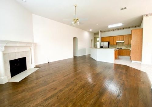 3536 Thorp Springs Dr, Plano TX  75025-6815 exterior
