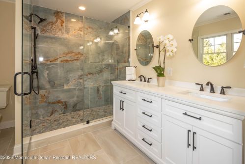 57 Louis Cir, Tinton Falls NJ  07701-6220 exterior