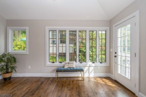 27 Pierson Rd, Maplewood, NJ 07040-3408