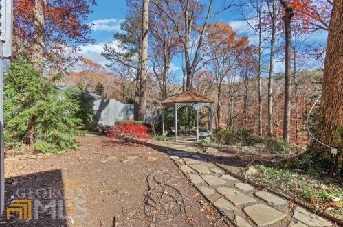 4175 Harrogate Dr, Atlanta GA  30327-3624 exterior