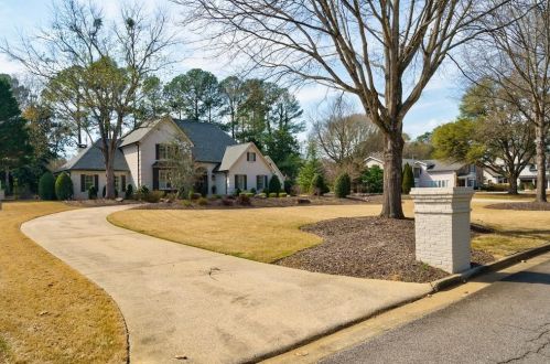 4496 Ridgegate Dr, Duluth, GA 30097-2320
