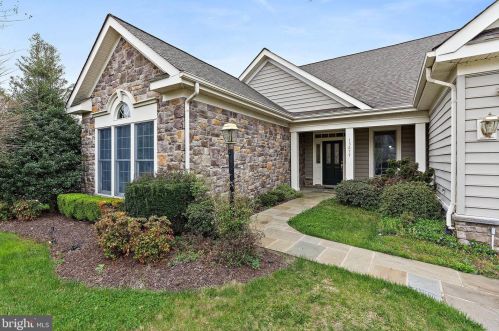 13677 Paddock Ct, Gainesville, VA 20155-3004