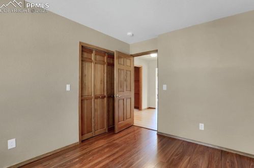 2720 Sunnywood Ave, Woodland Park CO 80863-9401 exterior