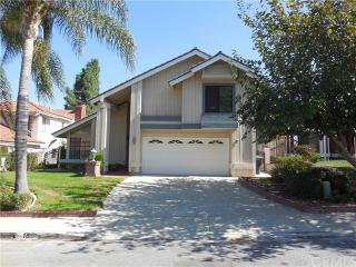 18 Sunset Ridge Cir, Pomona, CA 91766-4940