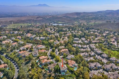 1 Charlotte, Irvine CA  92603-3448 exterior