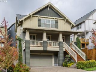 9365 Harvest Hill Dr, Portland, OR 97229-8014