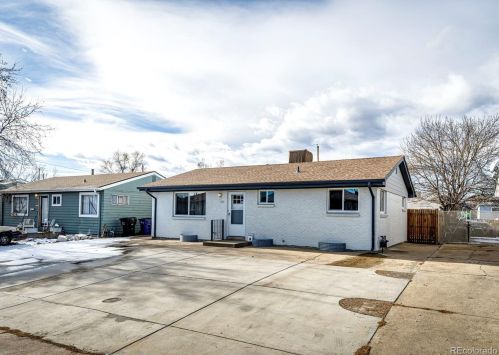 1039 Grove St, Denver CO  80204-3226 exterior