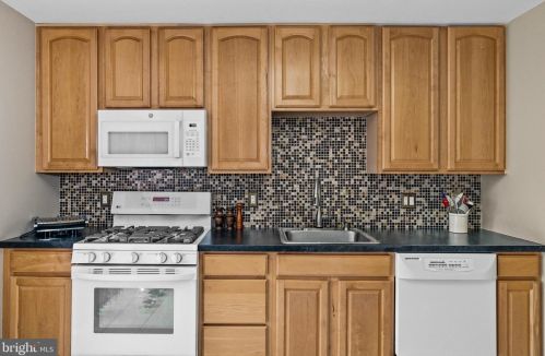 502 Coventry Way, Mount Laurel NJ  08054-6703 exterior