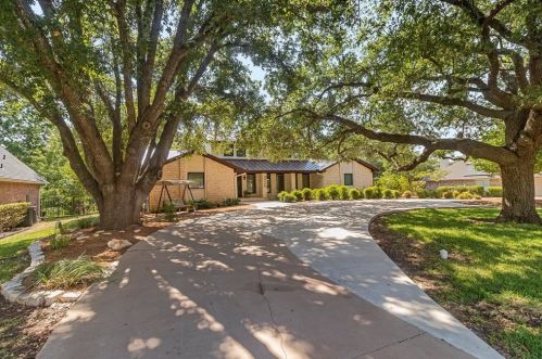 30609 Berry Creek Dr, Georgetown, TX 78628-1167
