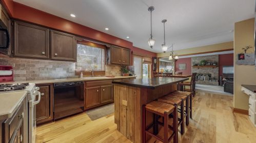 7 Wescott Ct, Lemont IL  60440-9000 exterior