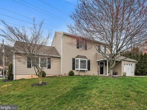 2070 Yokewood Rd, Primrose, PA 17901-1331