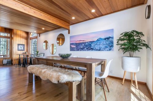 733 Conifer, Truckee CA  96161-3942 exterior