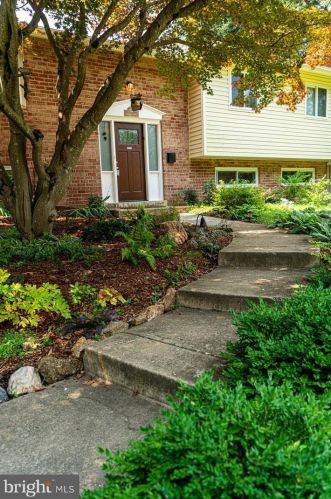 117 Claybrook Dr, Silver Spring, MD 20902-3114