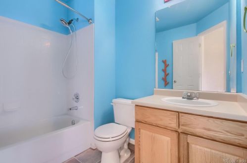 5593 Himalaya Way, Aurora CO 80013-6078 exterior