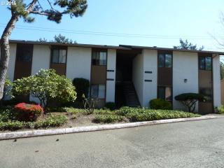 3333 162 Ave, Portland OR  97233-3832 exterior