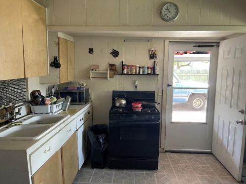 1123 Denfield St, Austin TX  78721-2537 exterior