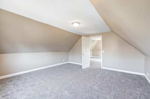 1038 Academy Ave, Cincinnati OH  45205-1643 exterior