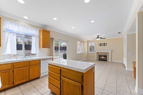 8482 Alexandria St, Riverside CA  92508-8109 exterior