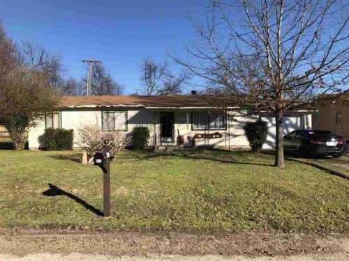602 5th Ave, Marietta, OK 73448-2541