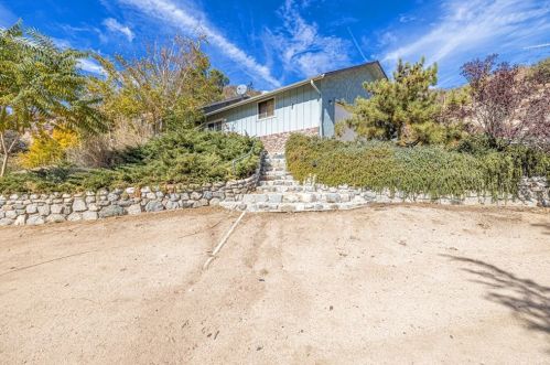 26865 Pine Canyon Rd, Leona Valley, CA 93532-1139